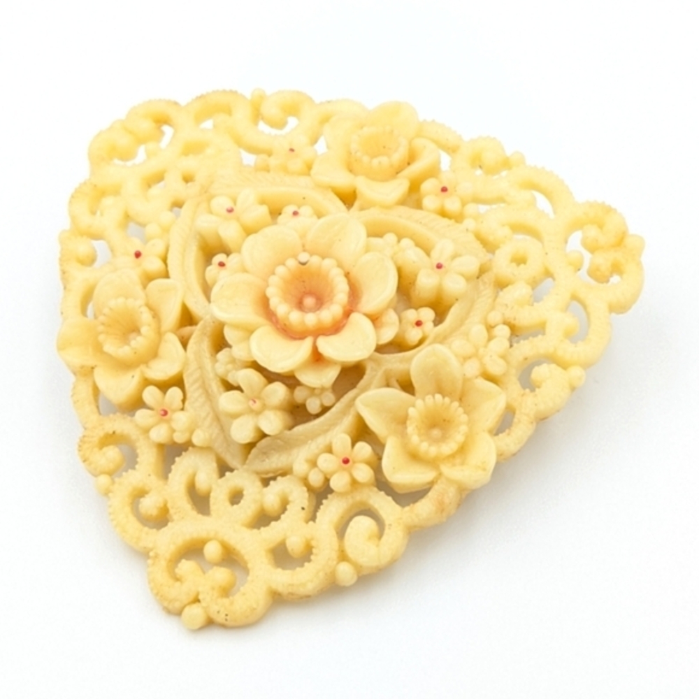 Vintage mid-century carved celluloid floral brooch pin Occupied Japan
